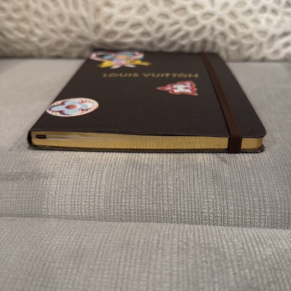 Louis Vuitton Christmas Animation Jane Notebook Candy Factory - Picture 5 of 8